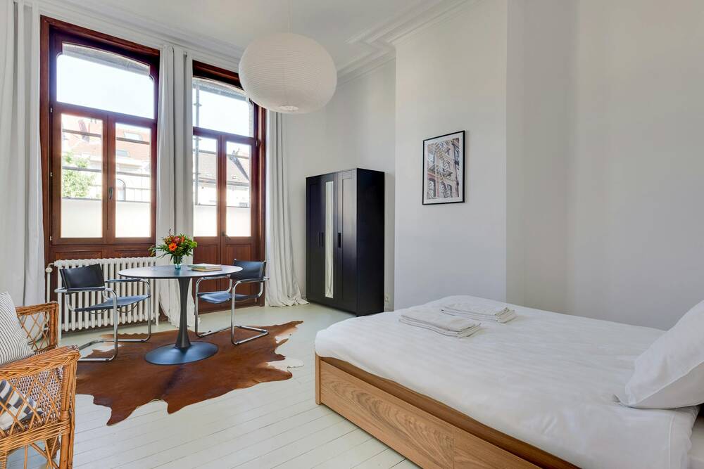 Appartement à louer à Forest 1190 780.00€ 1 chambres 350.00m² - annonce 537813