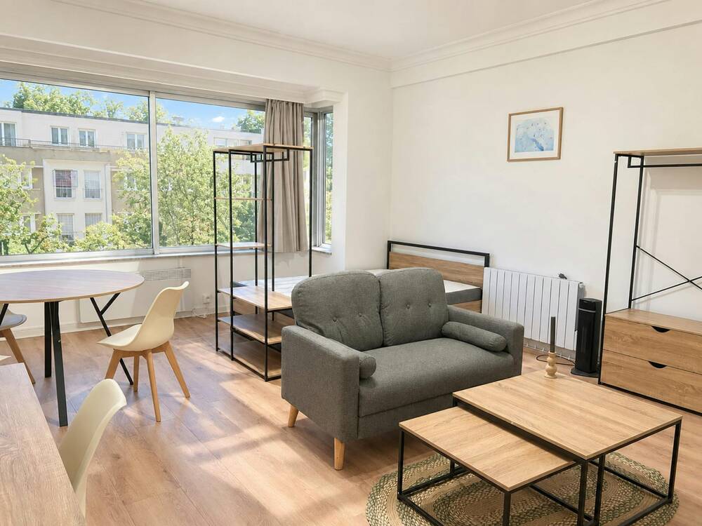 Appartement te  huur in Ukkel 1180 990.00€ 0 slaapkamers 40.00m² - Zoekertje 795830