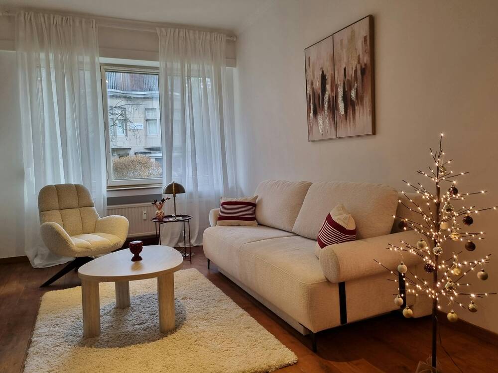 Appartement te  huur in Elsene 1050 2000.00€ 1 slaapkamers 63.00m² - Zoekertje 698416