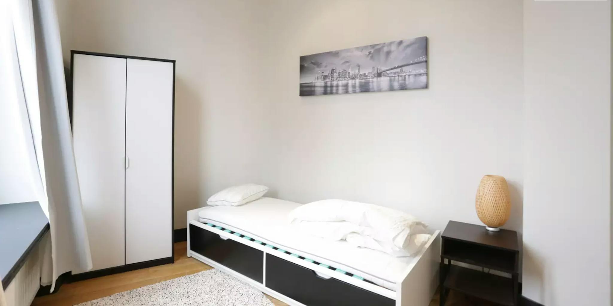 Appartement à louer à Saint-Gilles 1060 400.00€ 1 chambres 65.00m² - annonce 795642