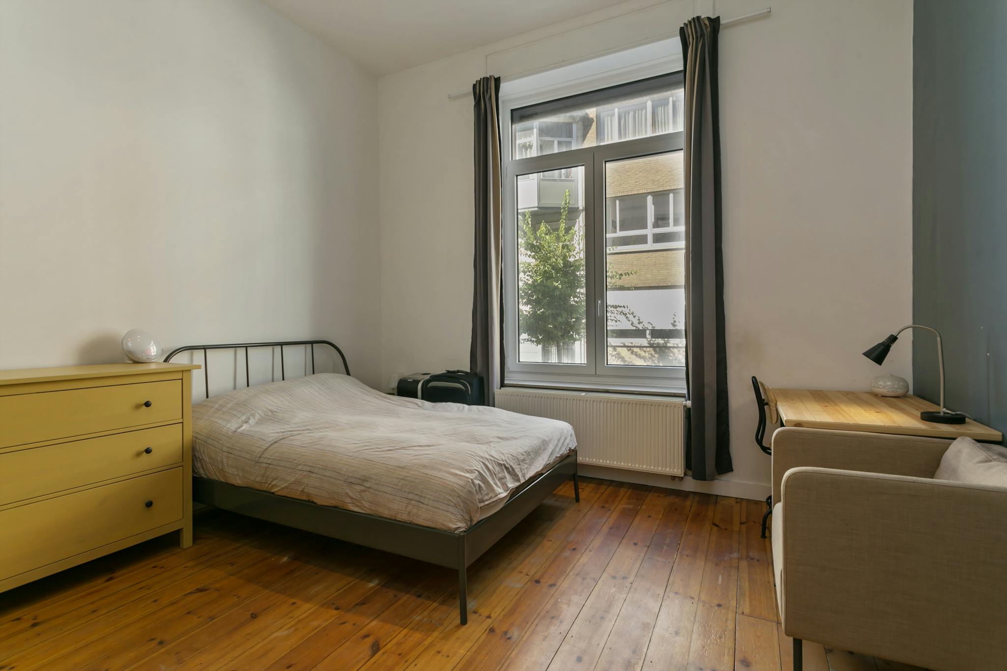 Appartement te  huur in Elsene 1050 605.00€ 1 slaapkamers 300.00m² - Zoekertje 82052