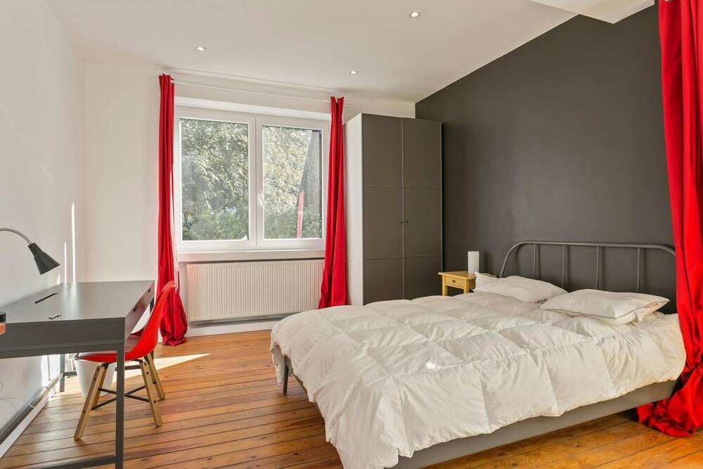 Appartement te  huur in Elsene 1050 605.00€ 1 slaapkamers 300.00m² - Zoekertje 82053