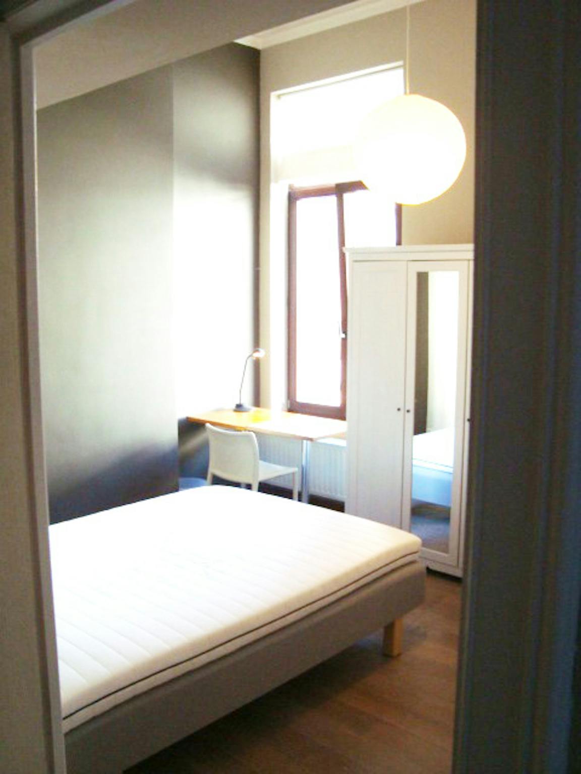 Appartement à louer à Bruxelles 1000 775.00€ 1 chambres 200.00m² - annonce 82244