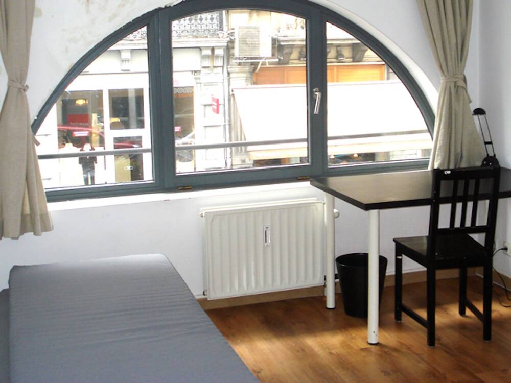 Appartement te  huur in Brussel 1000 695.00€ 1 slaapkamers 150.00m² - Zoekertje 1019441