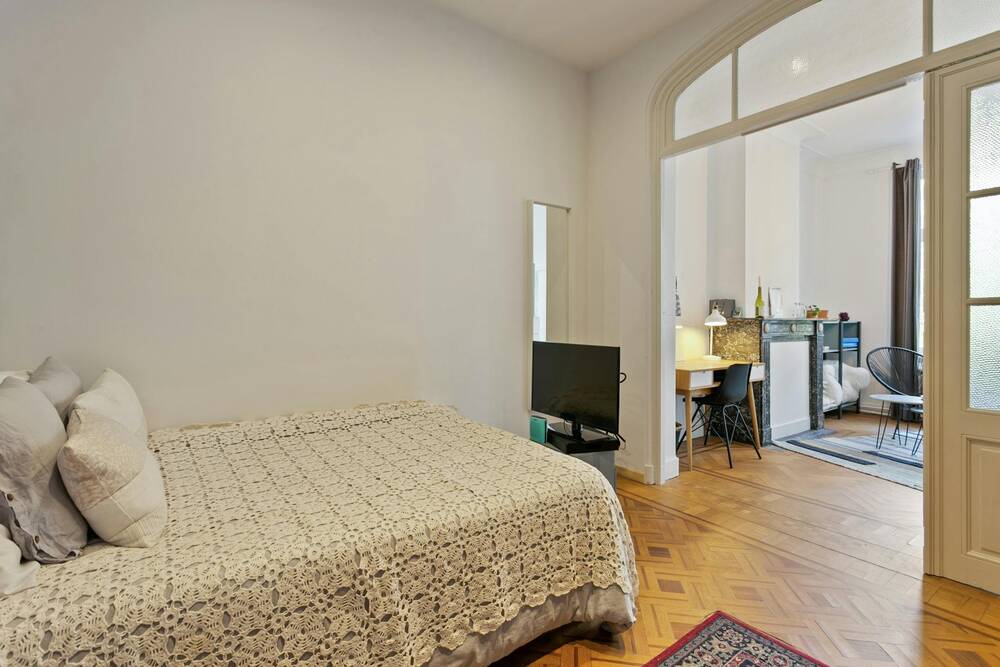 Appartement à louer à Bruxelles 1000 700.00€ 1 chambres 199.00m² - annonce 82426