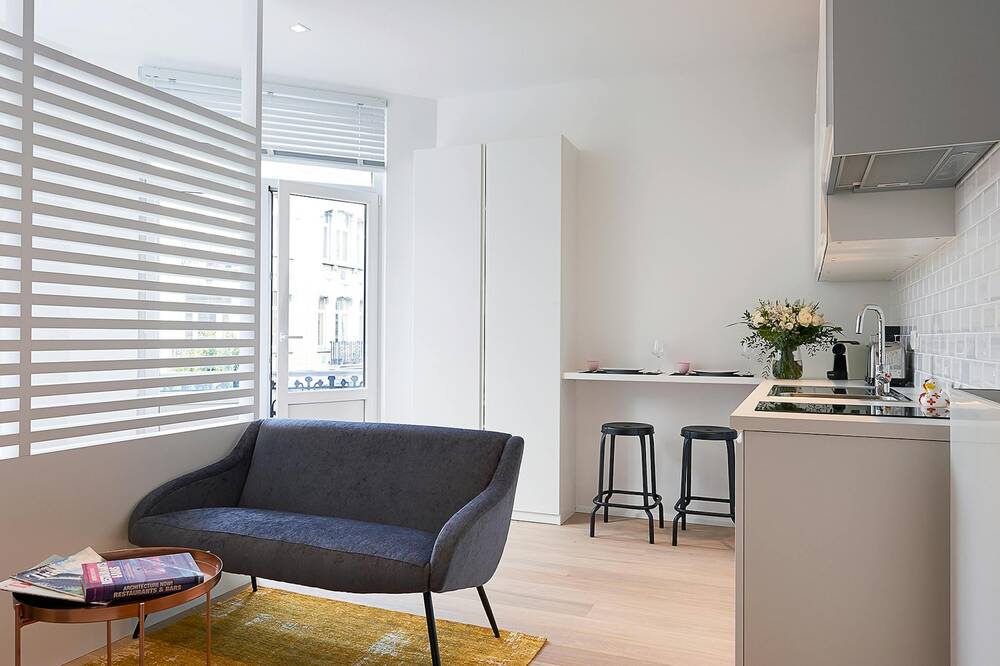Appartement te  huur in Etterbeek 1040 950.00€ 0 slaapkamers 28.00m² - Zoekertje 82681
