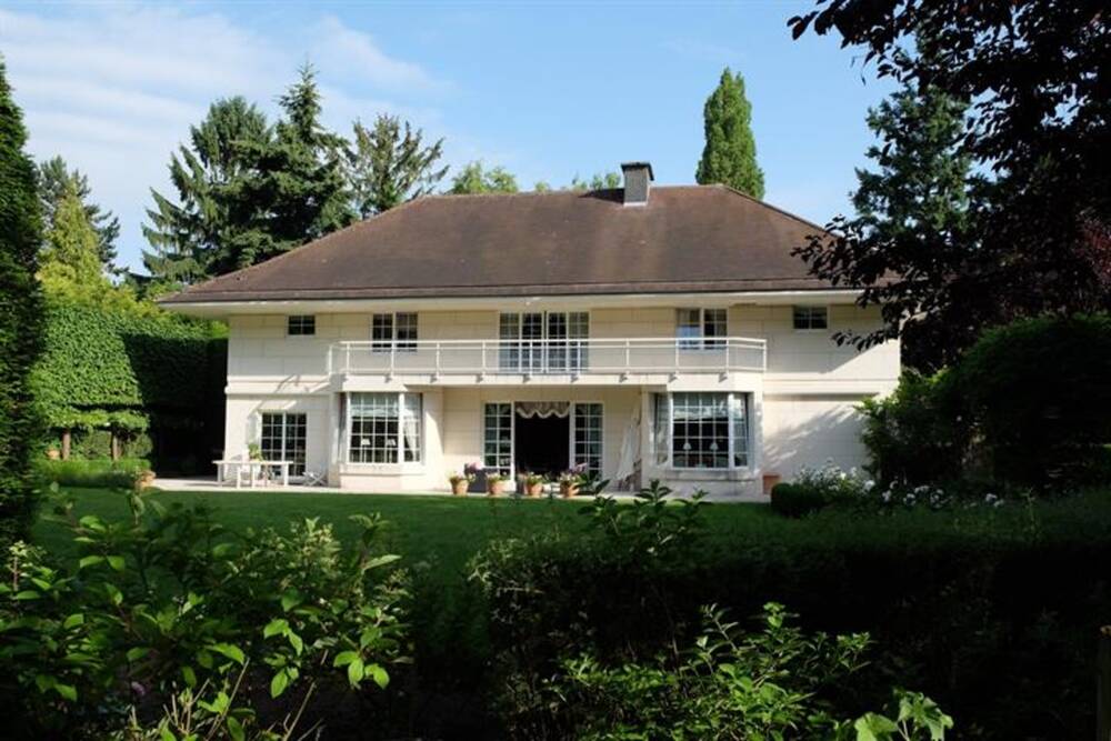 Villa te  koop in Ukkel 1180 2450000.00€ 4 slaapkamers m² - Zoekertje 401698