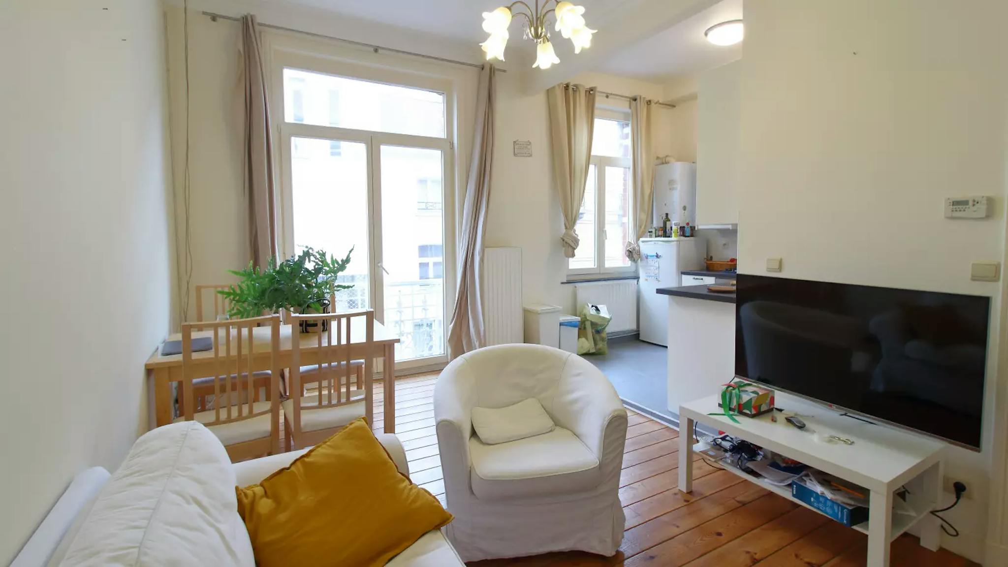 Appartement te  huur in Elsene 1050 1699.00€ 2 slaapkamers 75.00m² - Zoekertje 398971
