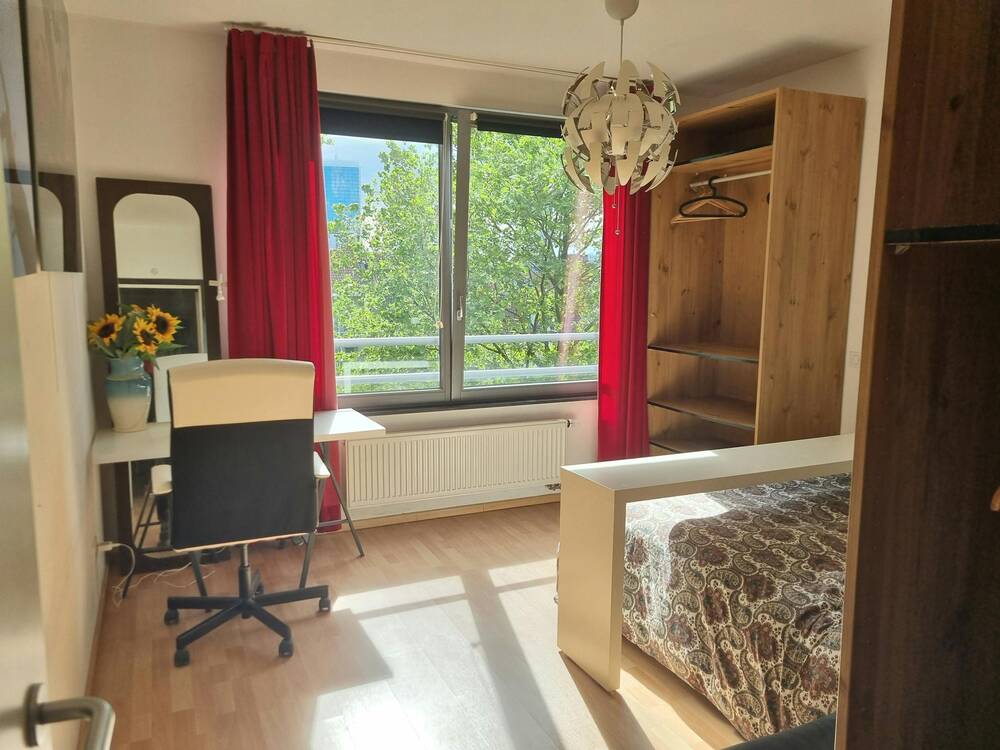 Appartement à louer à Saint-Josse-ten-Noode 1210 650.00€ 1 chambres 90.00m² - annonce 795326