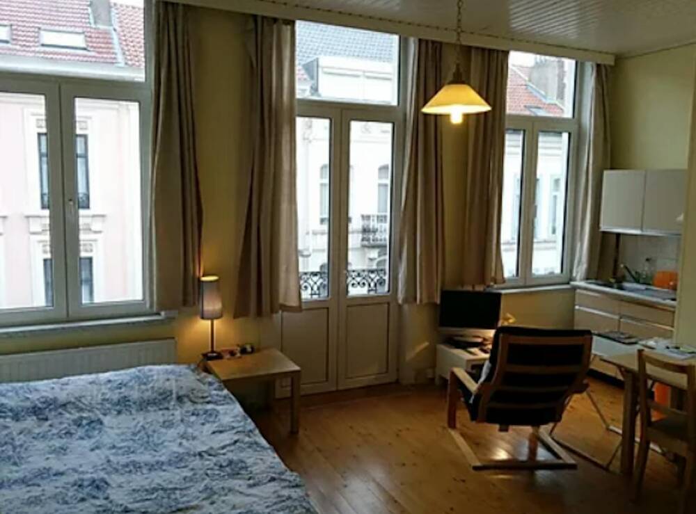 Appartement te  huur in Etterbeek 1040 885.00€ 0 slaapkamers 30.00m² - Zoekertje 83235