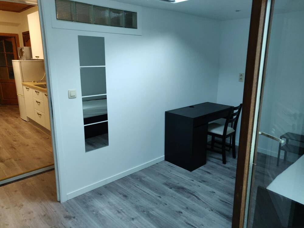 Appartement à louer à Ixelles 1050 450.00€ 1 chambres 65.00m² - annonce 644686