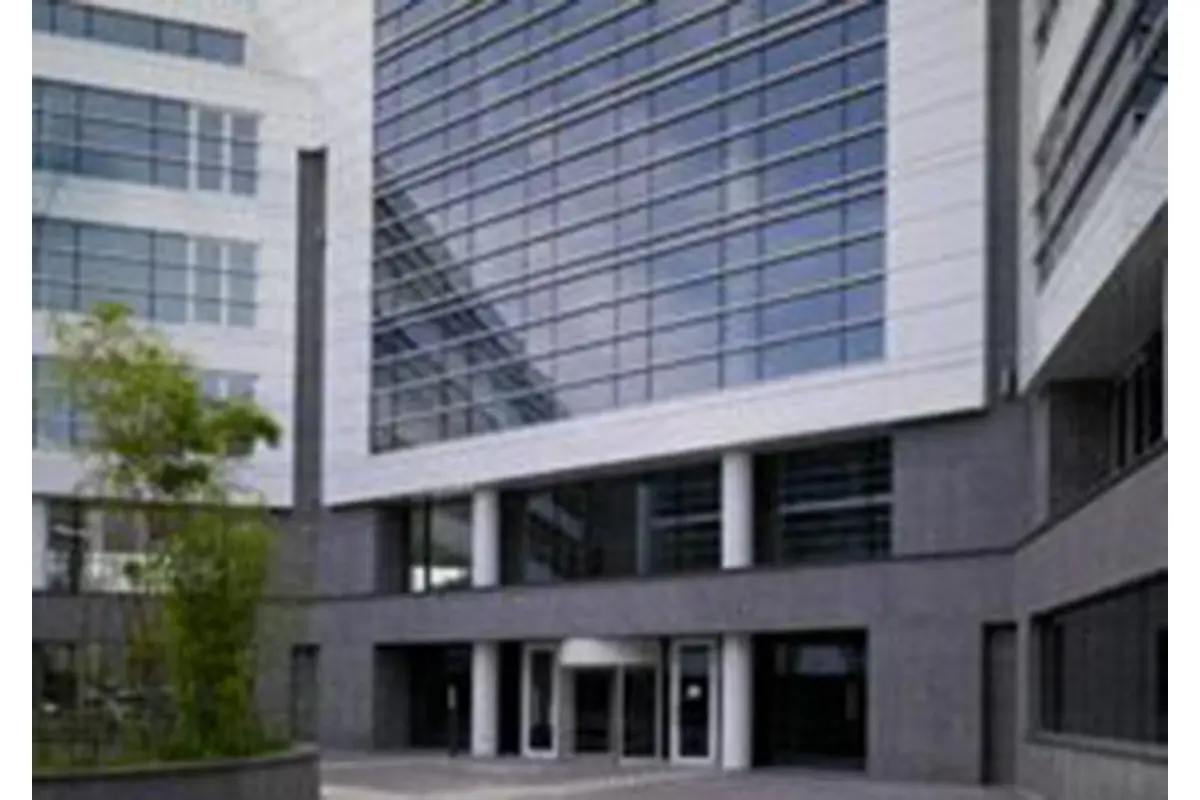 Commerce à louer à Auderghem 1160 101108.33€  chambres m² - annonce 80