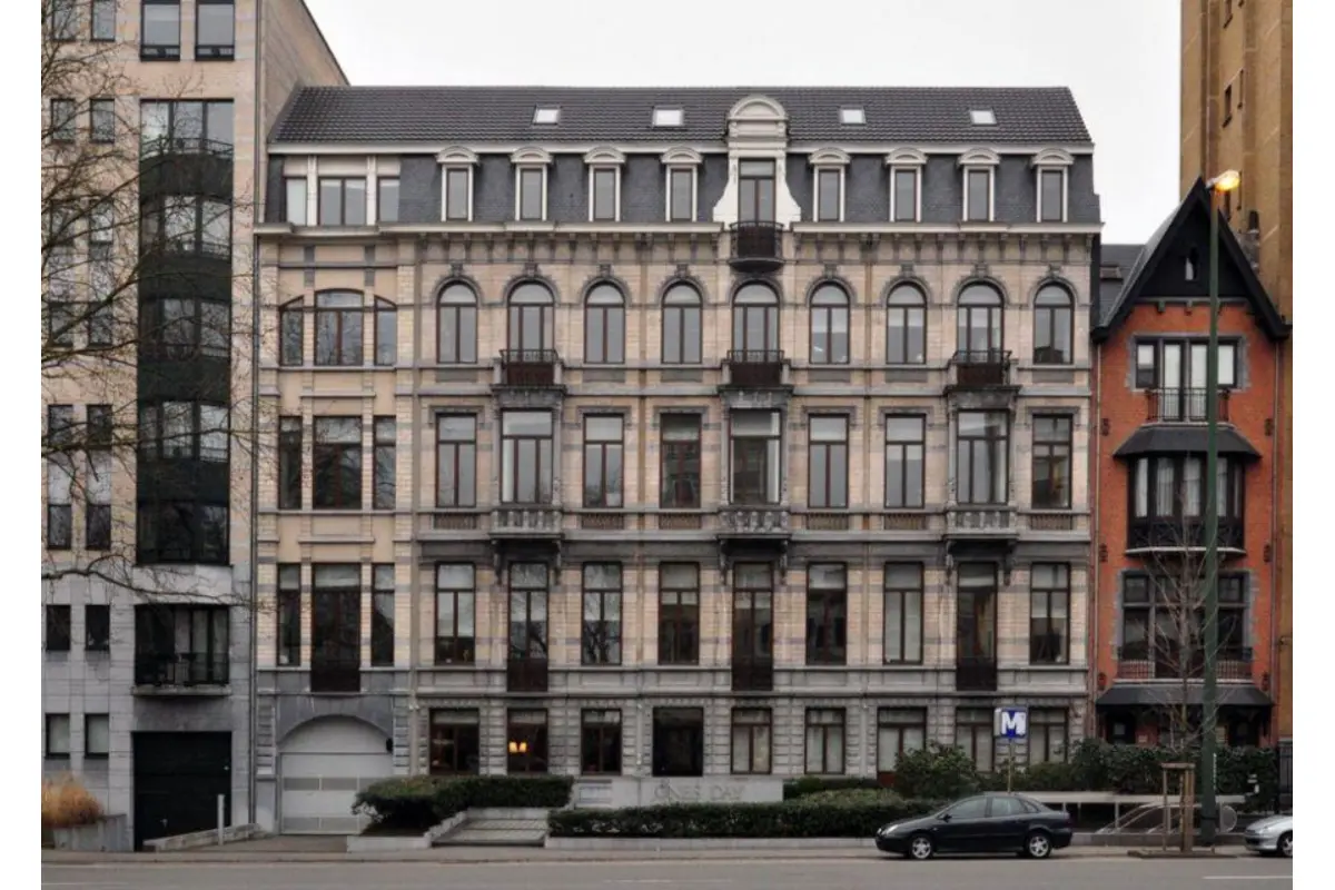 Handelszaak te  huur in Sint-Lambrechts-Woluwe 1200 20373.33€  slaapkamers m² - Zoekertje 1413