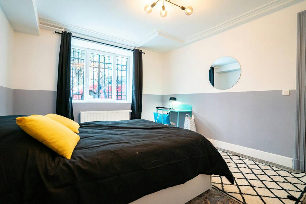 Appartement te  huur in Elsene 1050 810.00€ 1 slaapkamers 250.00m² - Zoekertje 83511
