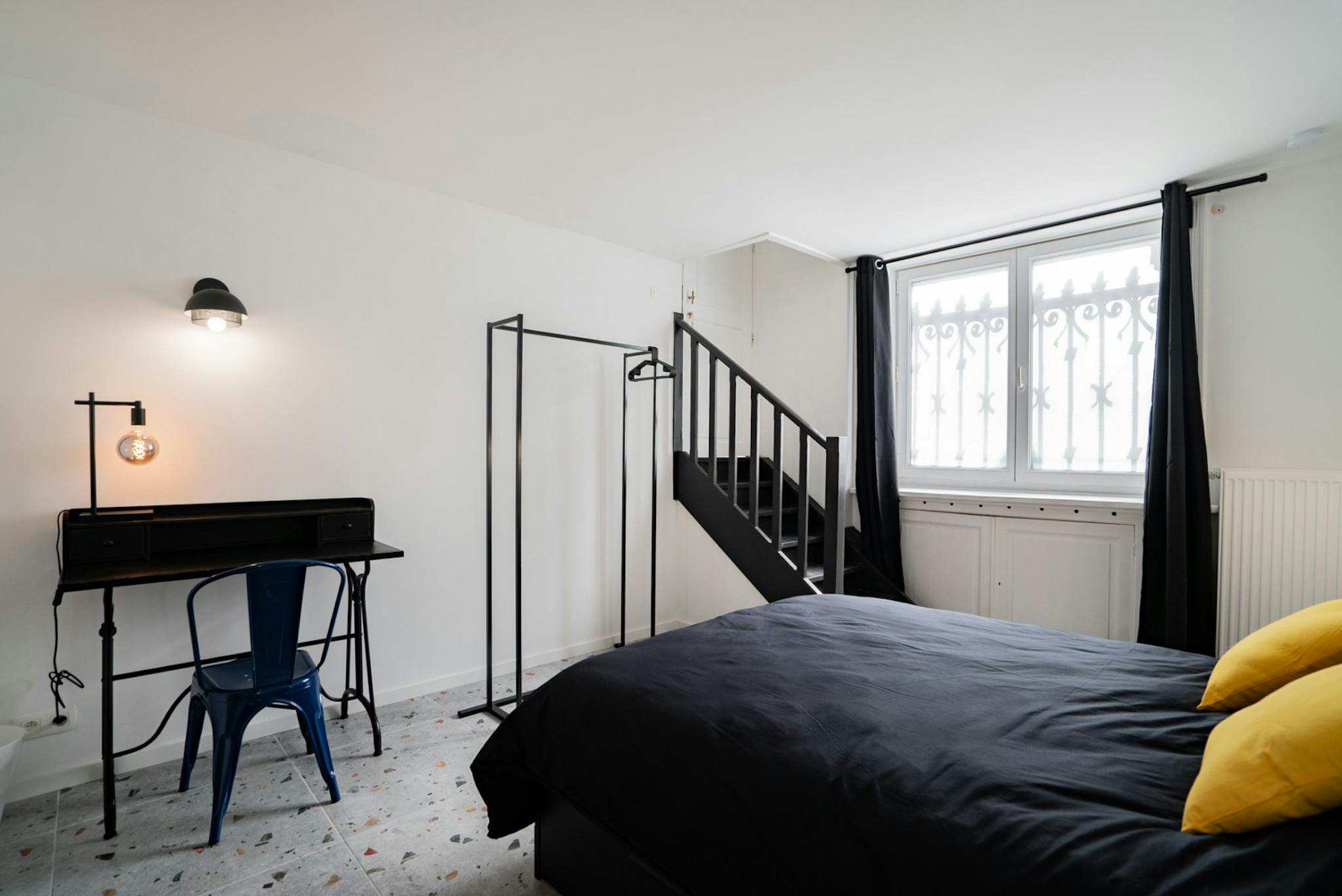 Appartement te  huur in Elsene 1050 715.00€ 1 slaapkamers 300.00m² - Zoekertje 83662