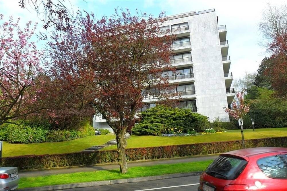Parking te in Elsene 1050 100.00€ slaapkamers m² - Zoekertje 13