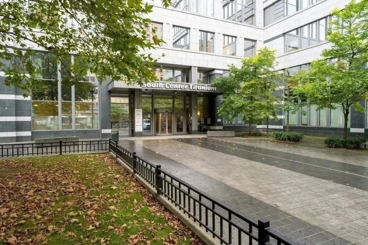 Handelszaak te  huur in Sint-Gillis 1060 389.00€ 0 slaapkamers m² - Zoekertje 349