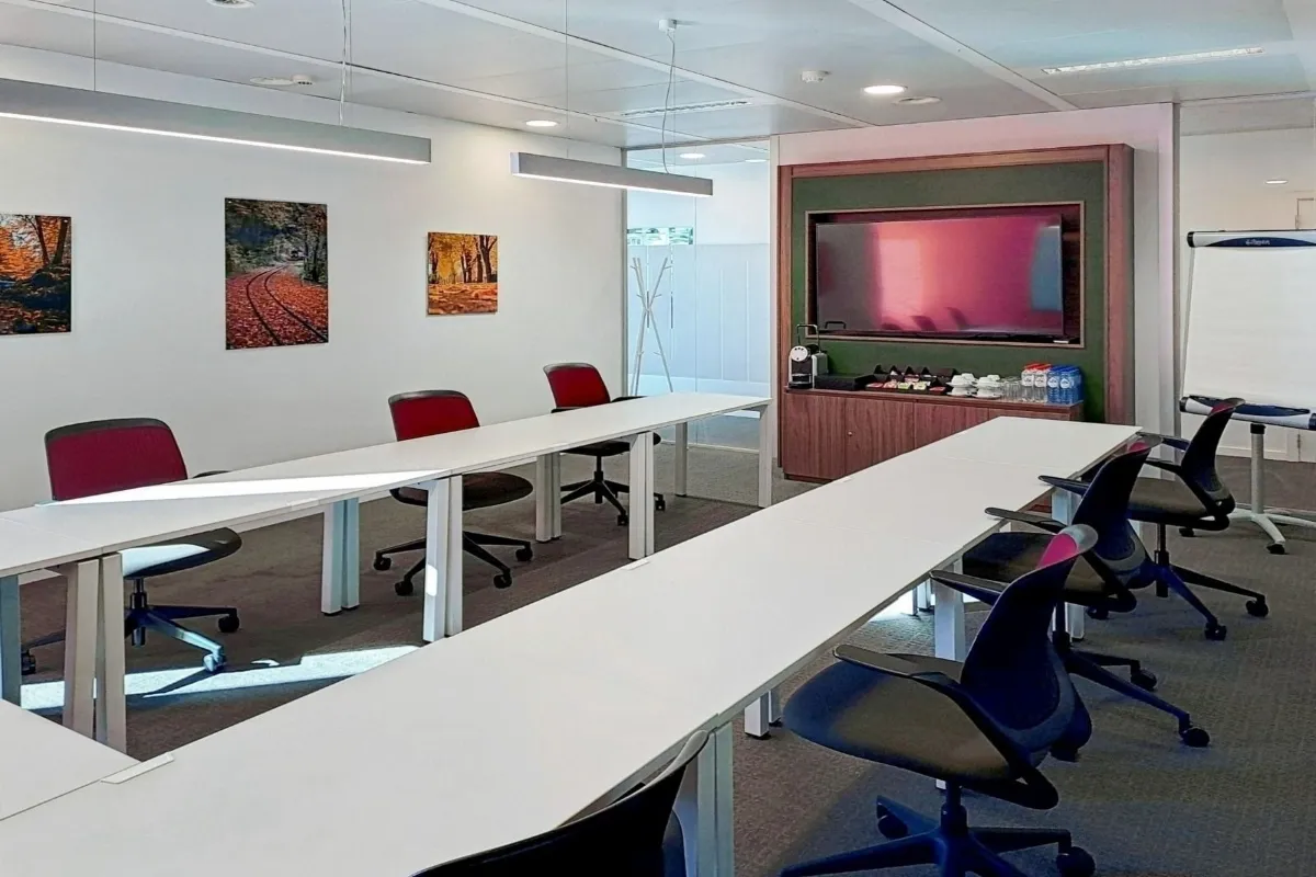 Commerce à louer à Berchem-Sainte-Agathe 1082 2669.00€ 0 chambres m² - annonce 2908