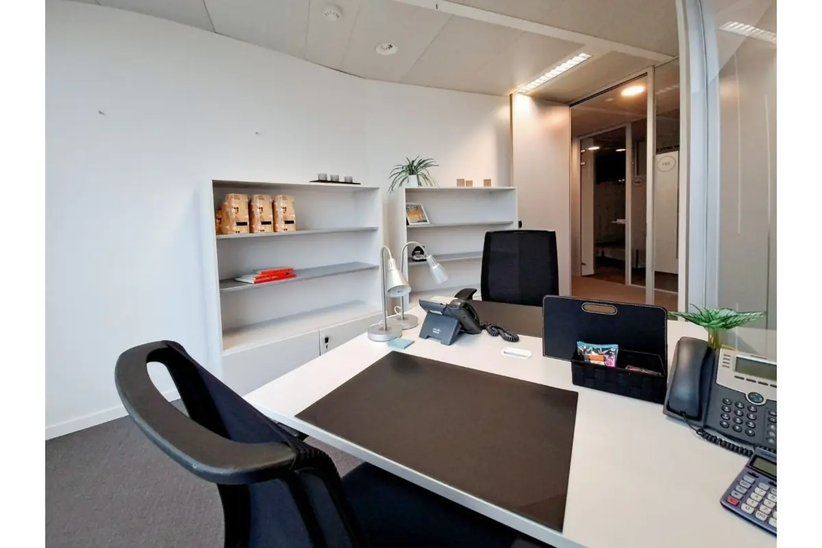 Commerce à louer à Berchem-Sainte-Agathe 1082 129.00€ 0 chambres m² - annonce 2909