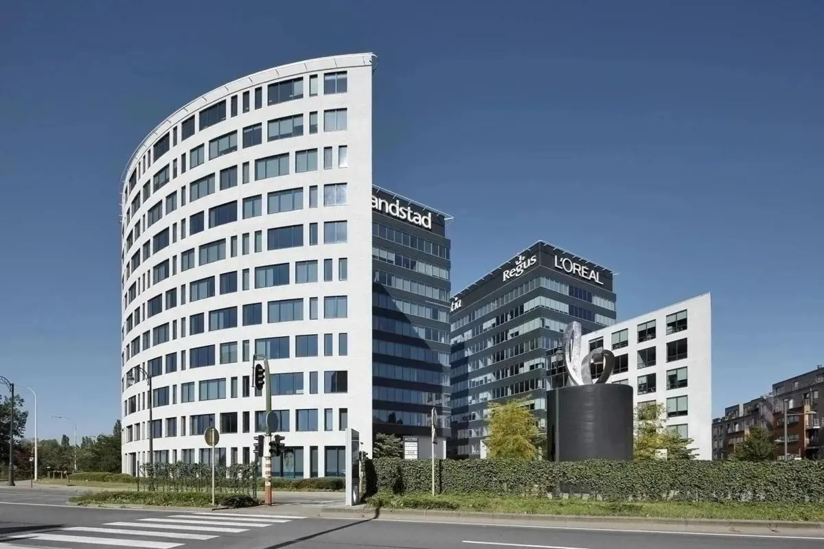 Commerce à louer à Berchem-Sainte-Agathe 1082 639.00€ 0 chambres m² - annonce 2564