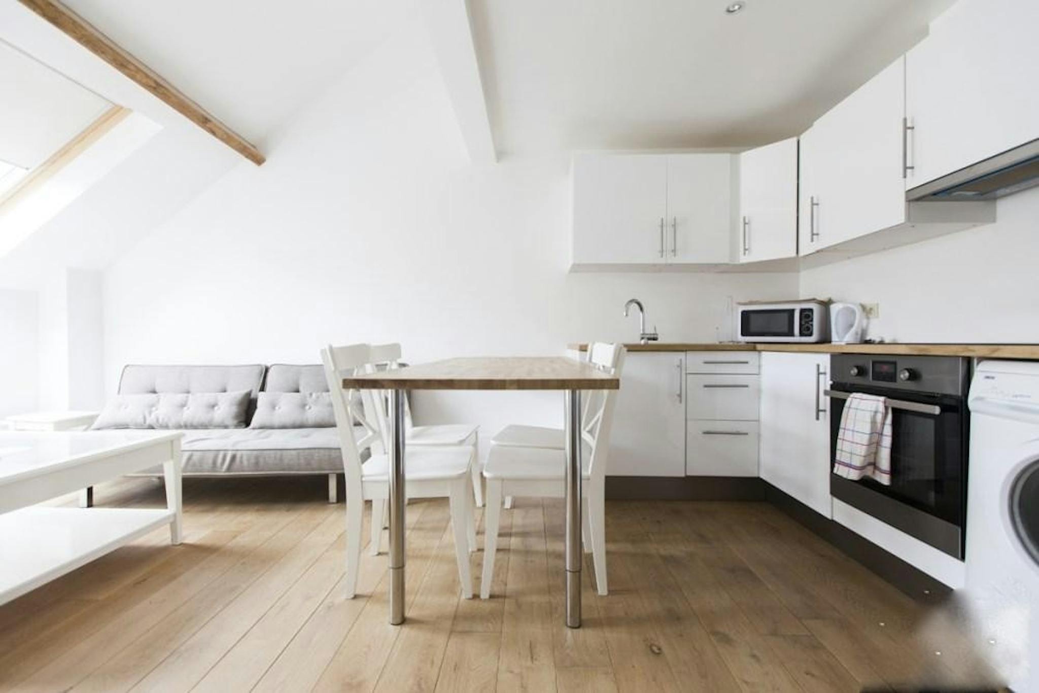Appartement à louer à Saint-Gilles 1060 1700.00€ 2 chambres 90.00m² - annonce 792954