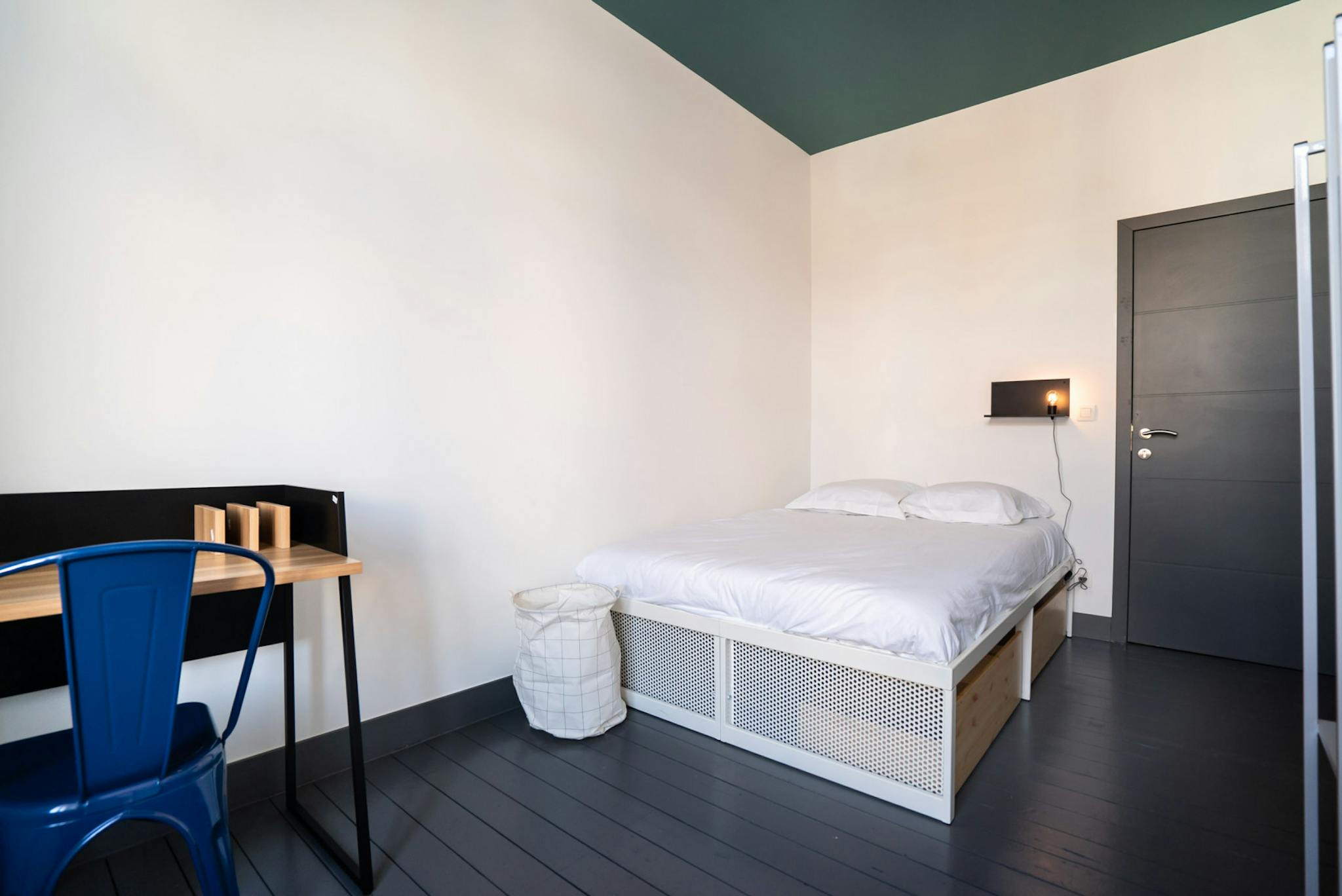 Appartement te  huur in Brussel 1000 850.00€ 1 slaapkamers 12.00m² - Zoekertje 84041
