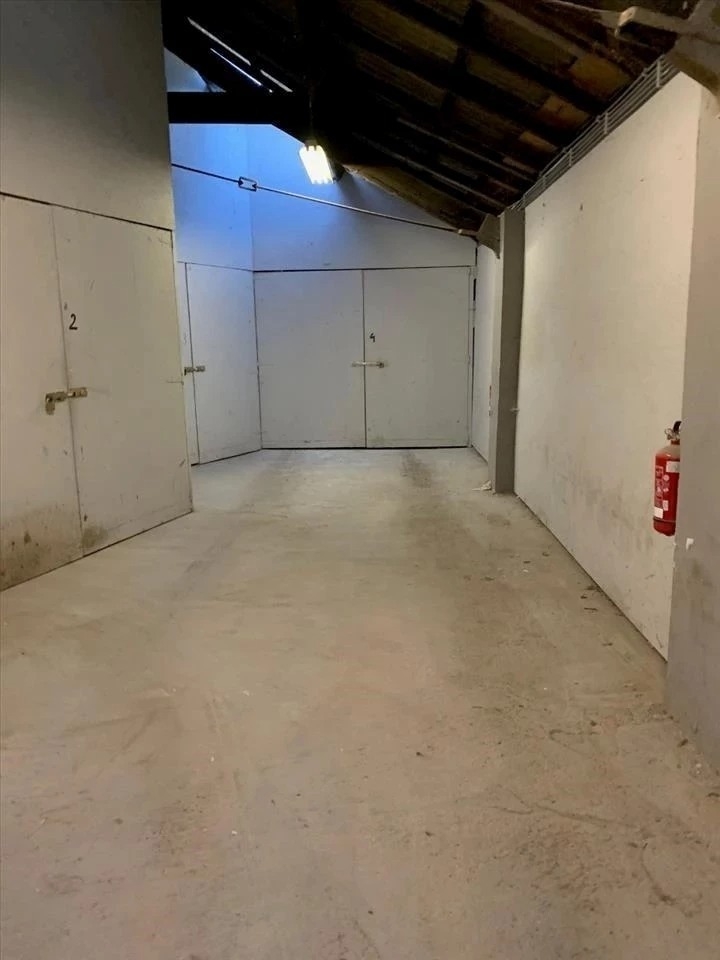 Handelszaak te huur in Vorst 1190 465.00€ 0 slaapkamers m² - Zoekertje 2203