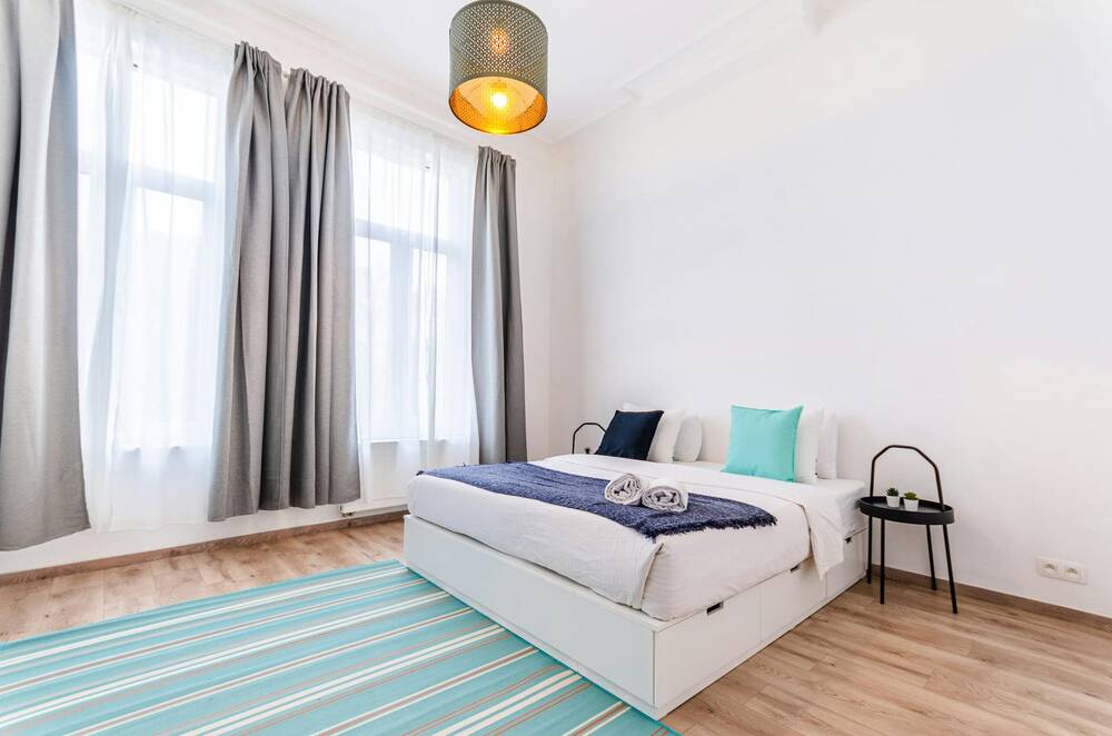 Appartement à louer à Saint-Josse-ten-Noode 1210 595.00€ 1 chambres 200.00m² - annonce 84069