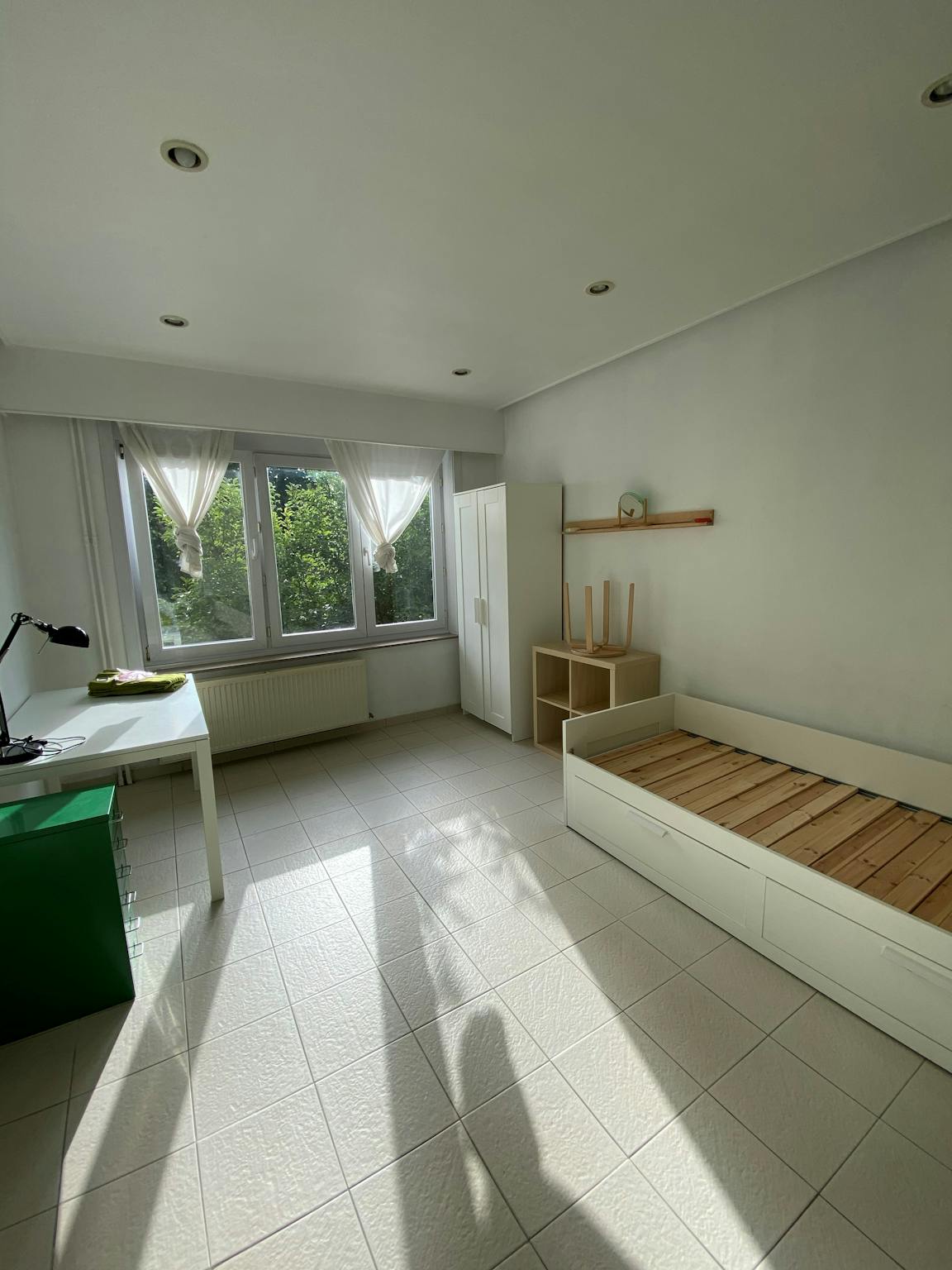 Appartement te  huur in Vorst 1190 645.00€ 1 slaapkamers m² - Zoekertje 84284