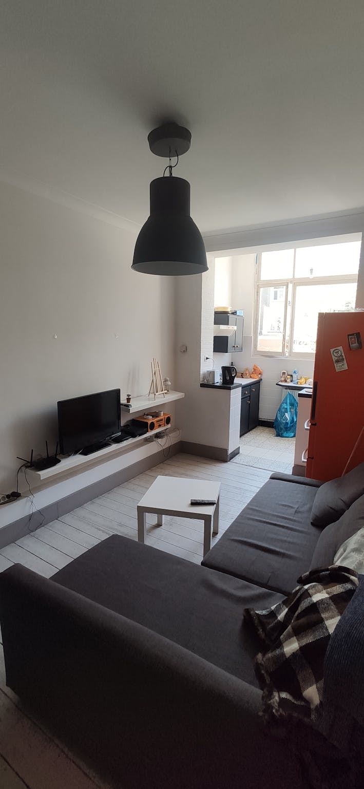 Appartement te  huur in Sint-Joost-ten-Node 1210 380.00€ 1 slaapkamers 170.00m² - Zoekertje 775351