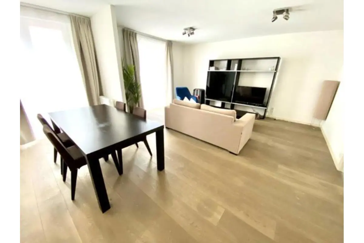 Appartement te  in Elsene 1050 400000.00€ 1 slaapkamers m² - Zoekertje 3097