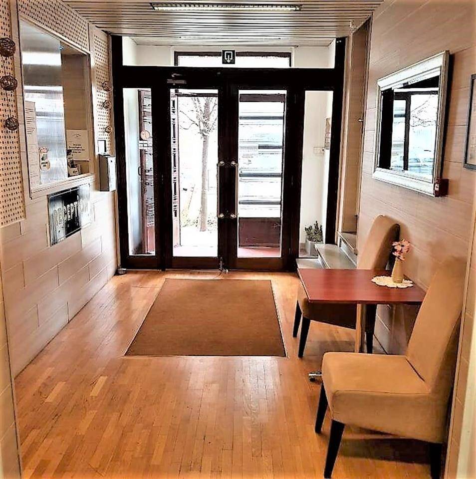 Handelszaak te  koop in Vorst 1190 2100000.00€ 0 slaapkamers 1500.00m² - Zoekertje 5192