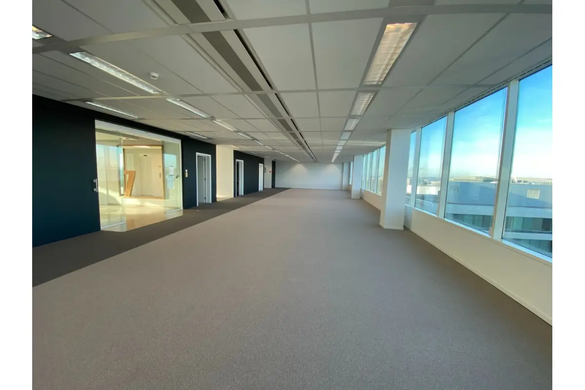 Commerce à louer à Haren 1130 4853.00€  chambres 448.00m² - annonce 6990