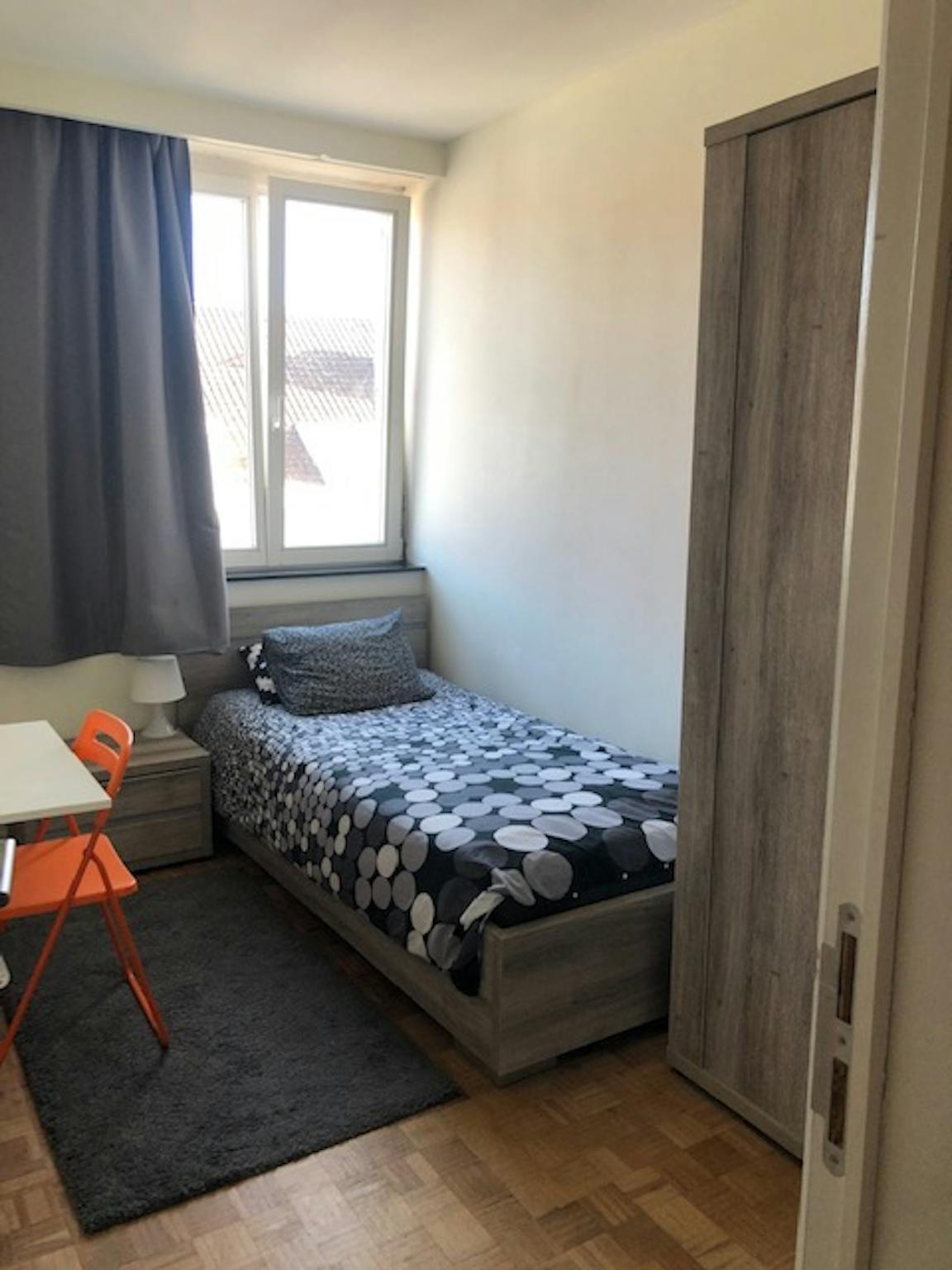 Appartement te  huur in Oudergem 1160 450.00€ 1 slaapkamers 600.00m² - Zoekertje 85465