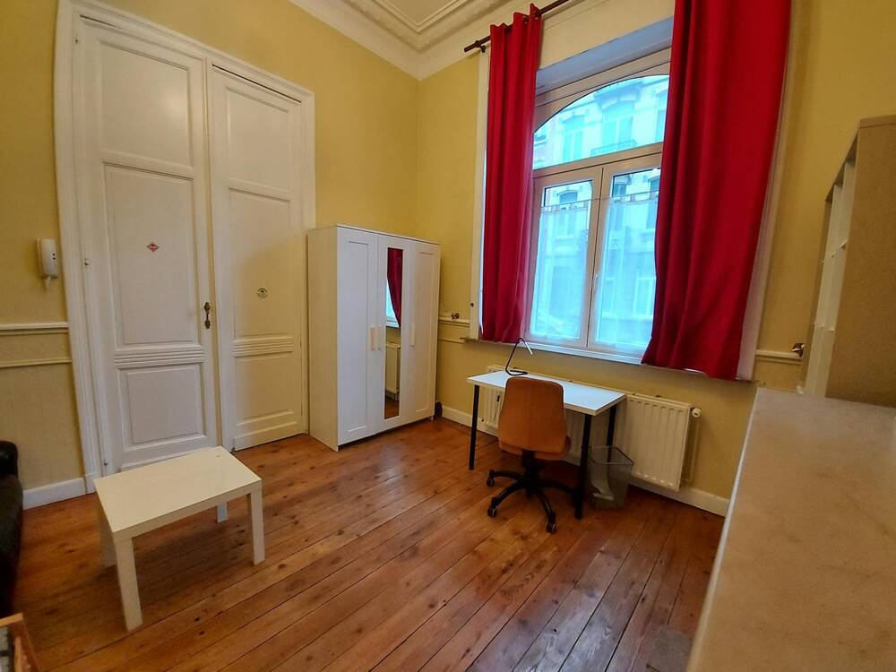 Appartement te  huur in Elsene 1050 590.00€ 1 slaapkamers m² - Zoekertje 85472