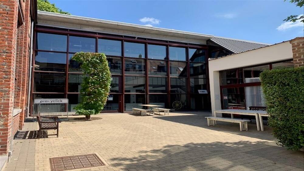 Handelszaak te huur in Sint-Pieters-Woluwe 1150 18650.00€ 10 slaapkamers 1600.00m² - Zoekertje 7434