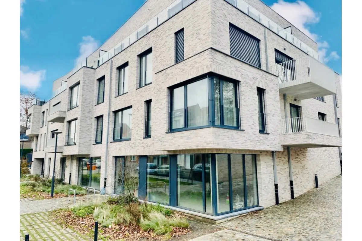 Handelszaak te  koop in Sint-Lambrechts-Woluwe 1200 544400.00€  slaapkamers 262.00m² - Zoekertje 7173