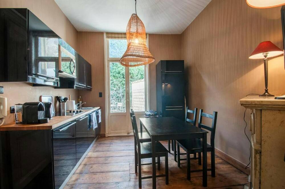 Appartement te  huur in Brussel 1000 1100.00€ 1 slaapkamers 80.00m² - Zoekertje 85661