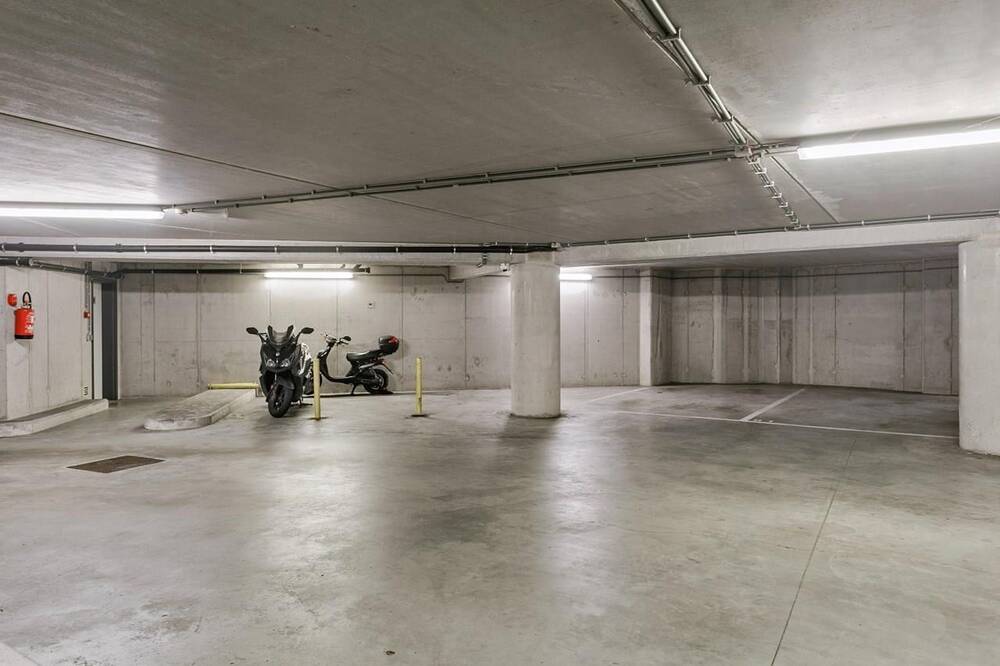Parking / garage à vendre à Jette 1090 19000.00€  chambres m² - annonce 984801