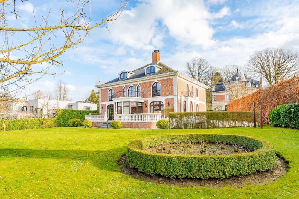 Villa te  koop in Sint-Pieters-Woluwe 1150 3150000.00€ 7 slaapkamers 600.00m² - Zoekertje 830560