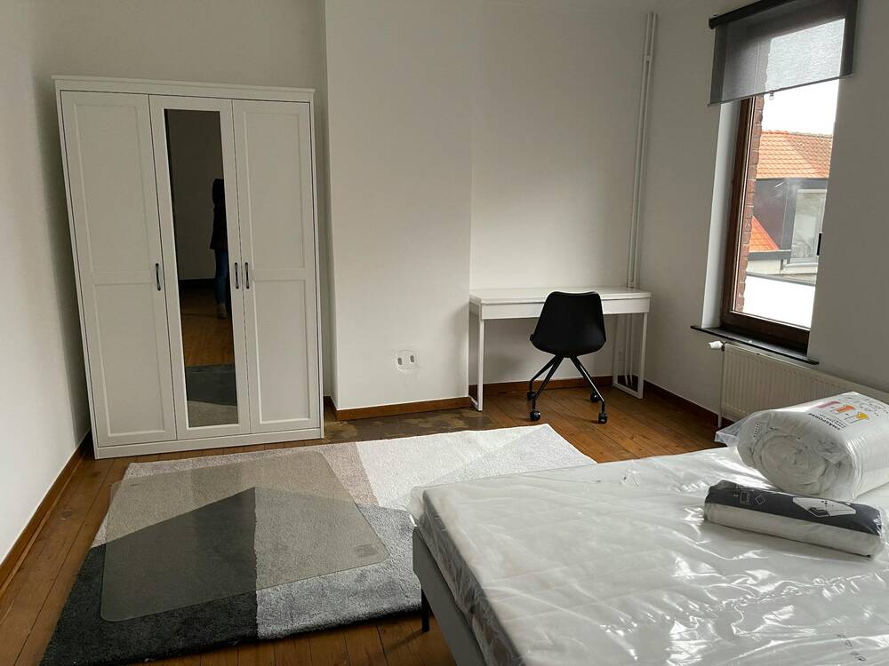 Appartement te  huur in Sint-Pieters-Woluwe 1150 625.00€ 1 slaapkamers 200.00m² - Zoekertje 794770