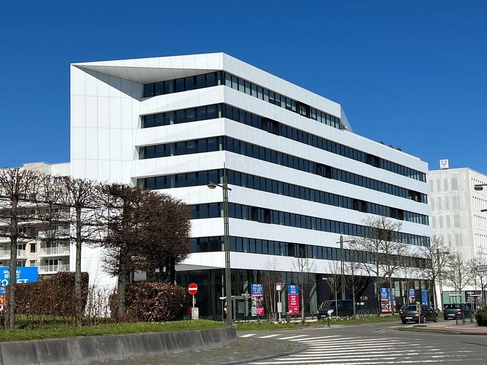 Handelszaak te huur in Anderlecht 1070 3333.00€ slaapkamers m² - Zoekertje 10166