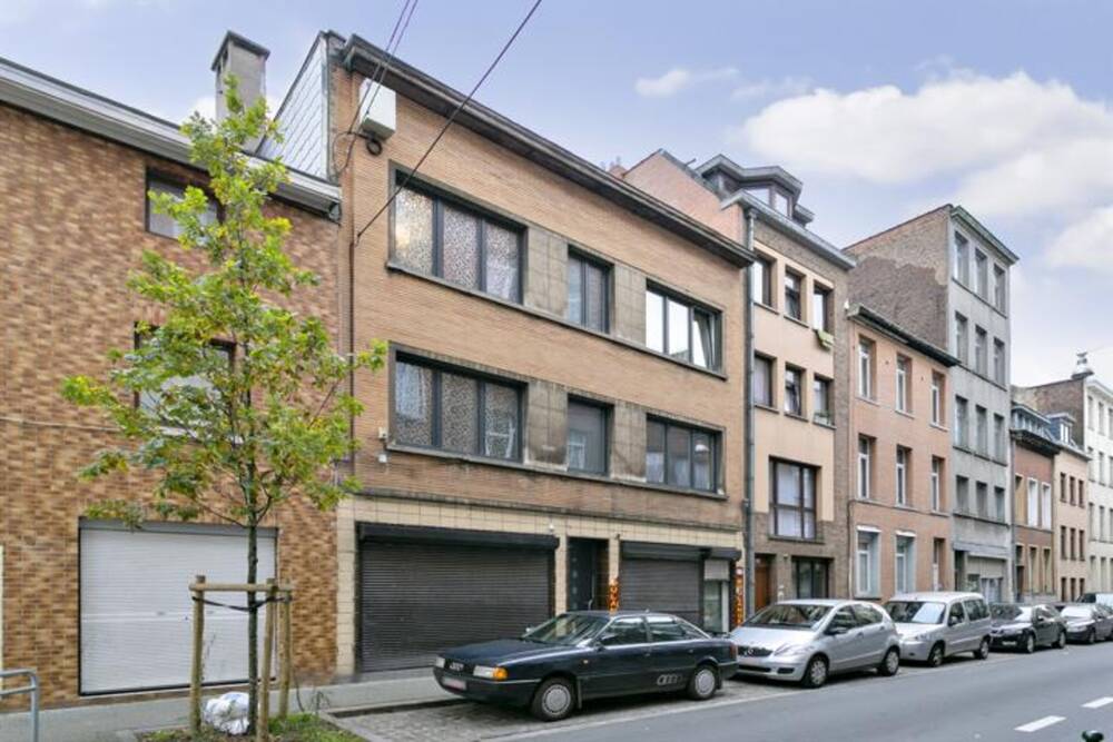 Immeuble mixte à vendre à Molenbeek-Saint-Jean 1080 700000.00€ 6 chambres m² - annonce 918672