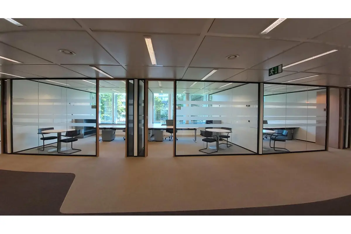 Handelszaak te  huur in Watermaal-Bosvoorde 1170 6750.00€  slaapkamers 491.00m² - Zoekertje 11302