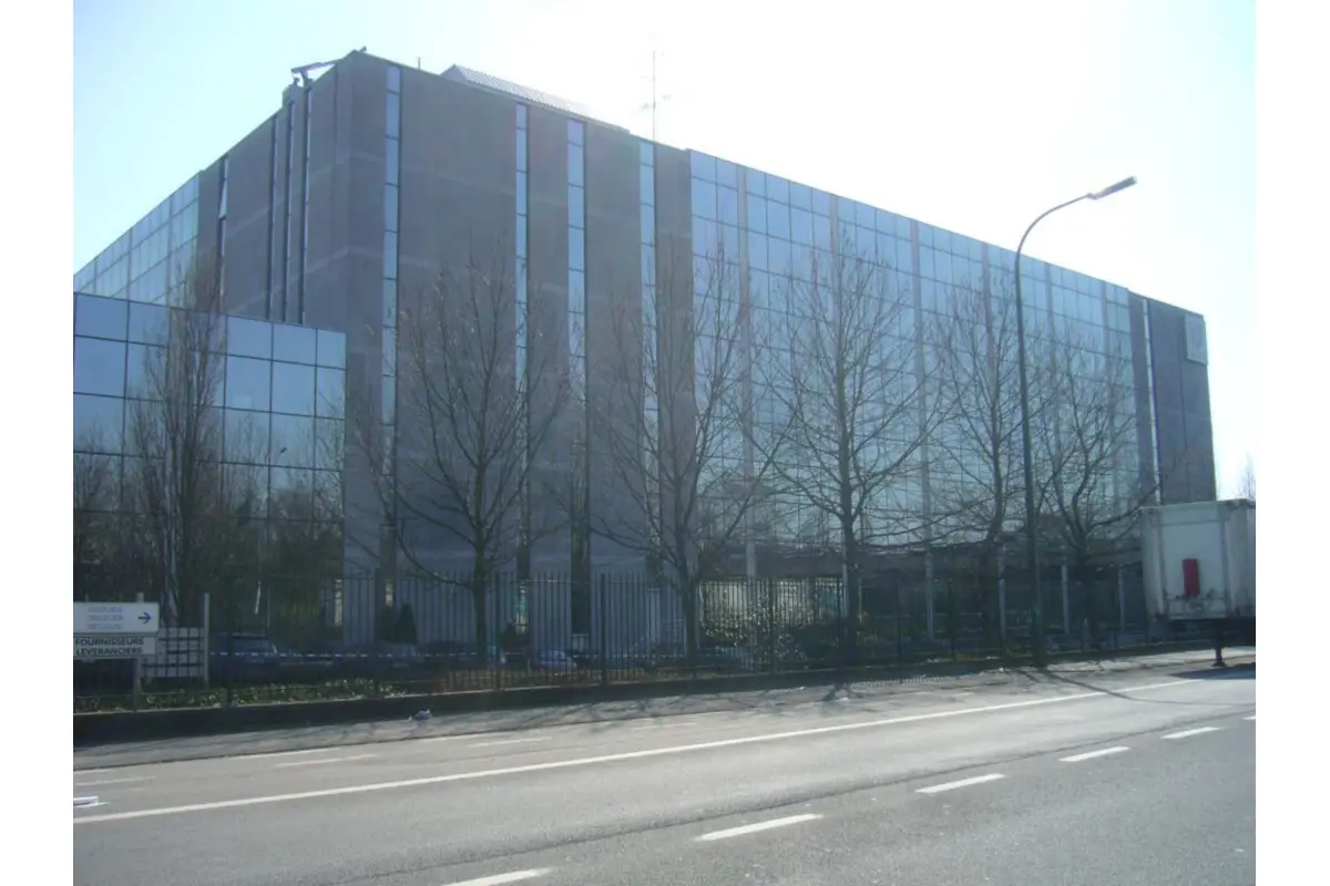 Handelszaak te  huur in Vorst 1190 15578.00€  slaapkamers 1438.00m² - Zoekertje 11199