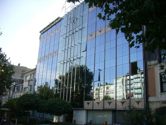 Handelszaak te huur in Sint-Lambrechts-Woluwe 1200 2329.00€ 0 slaapkamers m² - Zoekertje 10537