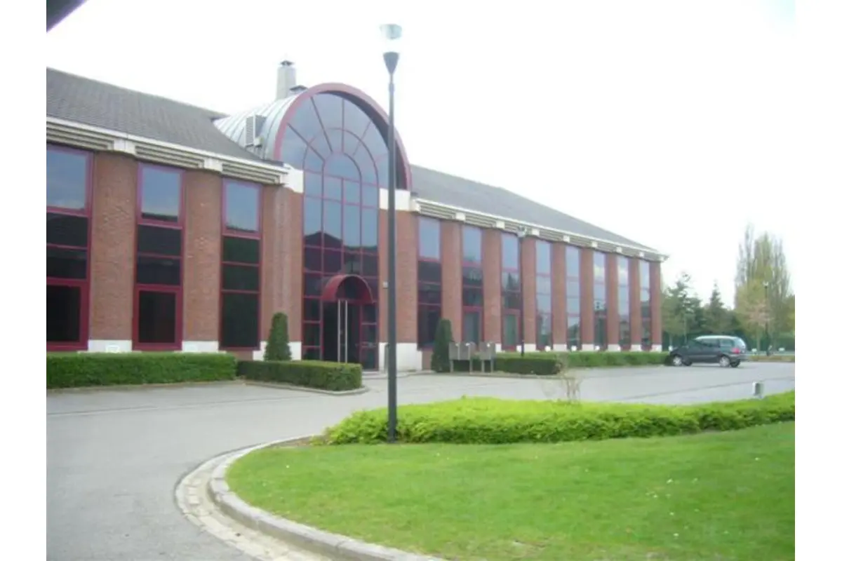 Commerce à vendre à Anderlecht 1070 576000.00€ 0 chambres m² - annonce 10891