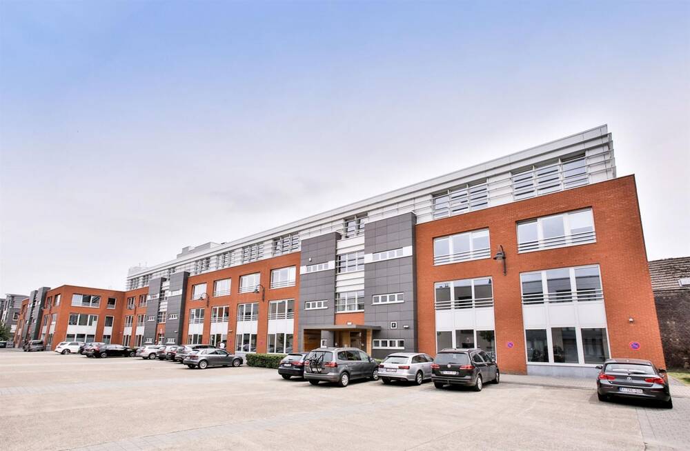 Handelszaak te huur in Anderlecht 1070 10960.00€ slaapkamers 940.00m² - Zoekertje 11421