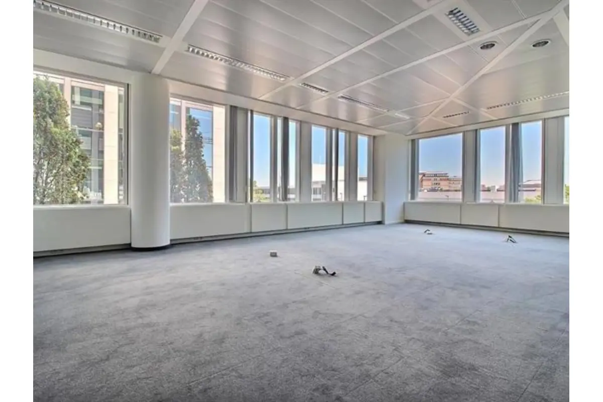 Handelszaak te  huur in Sint-Lambrechts-Woluwe 1200 7300.00€ 0 slaapkamers m² - Zoekertje 10793