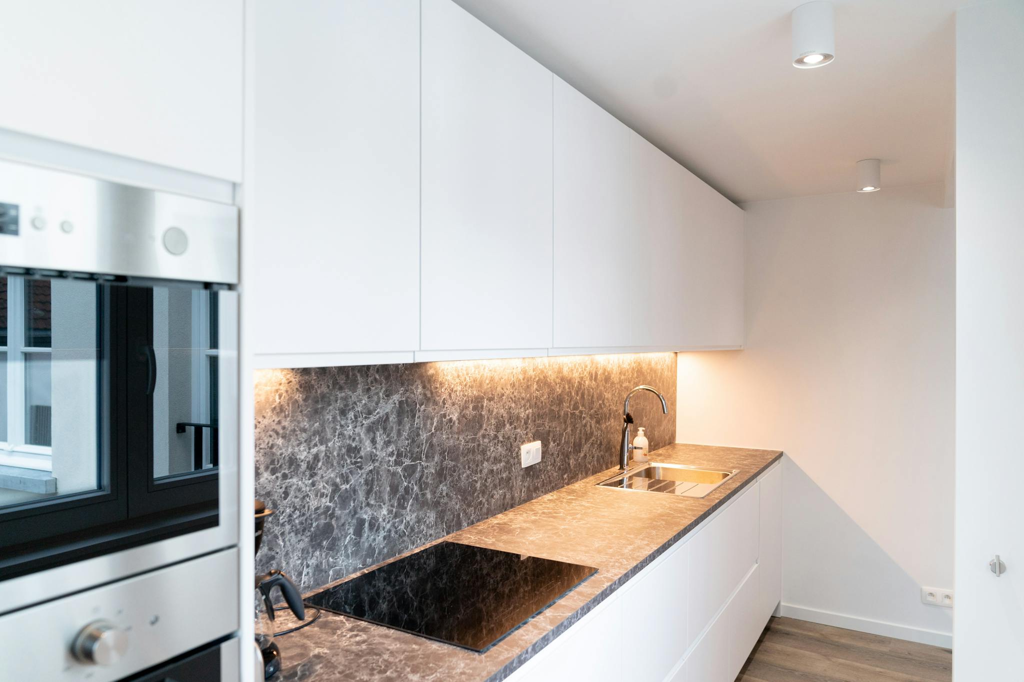 Appartement à louer à Bruxelles 1000 736.00€ 1 chambres 200.00m² - annonce 468877
